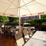 Atena Hotel 2*