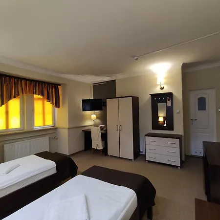 Atena Hotell