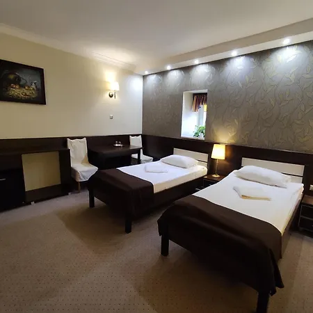 Atena Hotell 2*