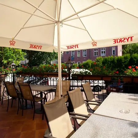 Atena Hotel 2*