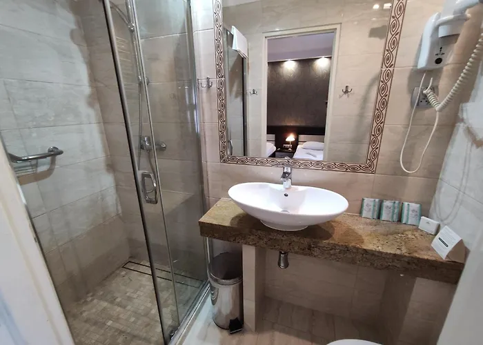 מלון Atena סלאופסק