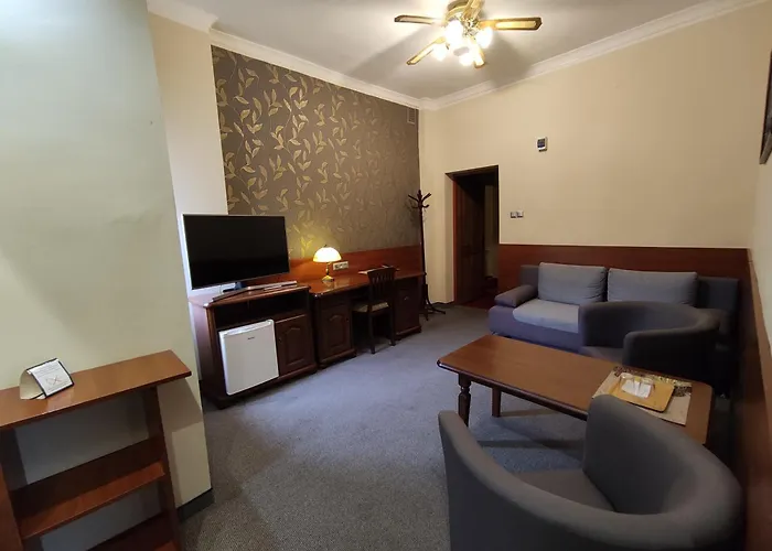 Atena 2* סלאופסק