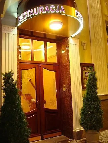 מלון Atena סלאופסק