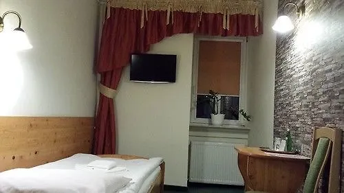 Atena 2* סלאופסק